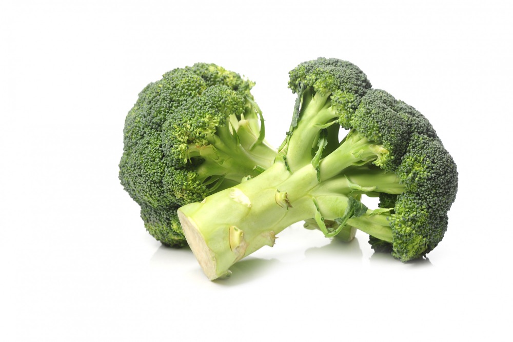 fresh-broccoli-isolated